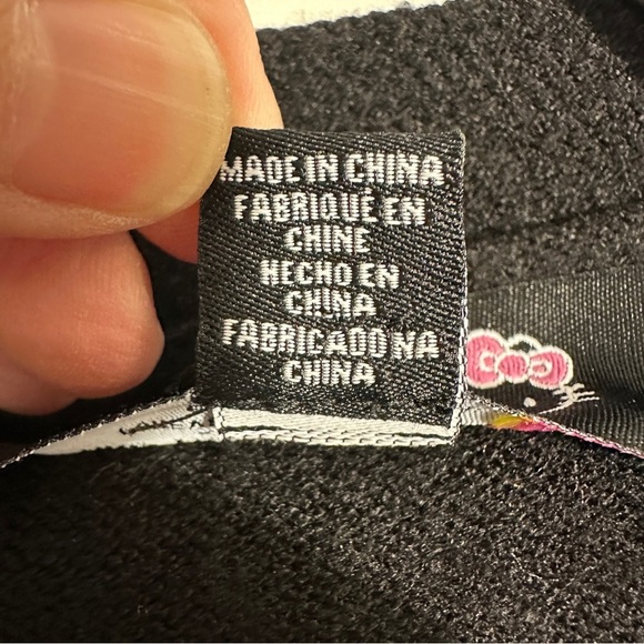 Hello Kitty & Friends x Forever 21 size M knit Kuromi chain cardigan - Picture 11 of 14